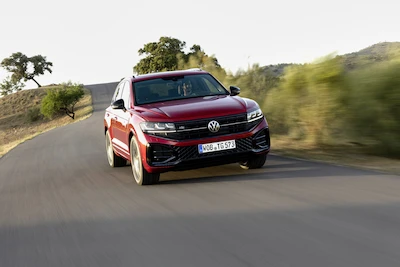 Flagowy SUV Volkswagena z nowym pozycjonowaniem cenowym. Jakość i technologia segmentu premium teraz w wyjątkowej ofercie.