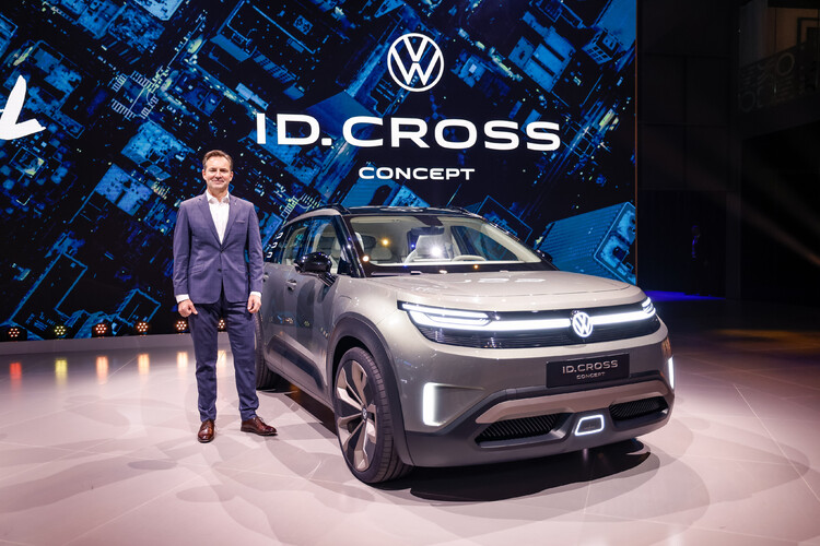 Światowa premiera na IAA Mobility: koncept kompaktowego SUV-a ID. CROSS to wizja przystępnej elektromobilności wg Volkswagena