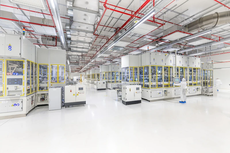 Rozpoczęcie produkcji europejskich ogniw akumulatorowych: PowerCo uruchamia gigafabrykę w Salzgitter