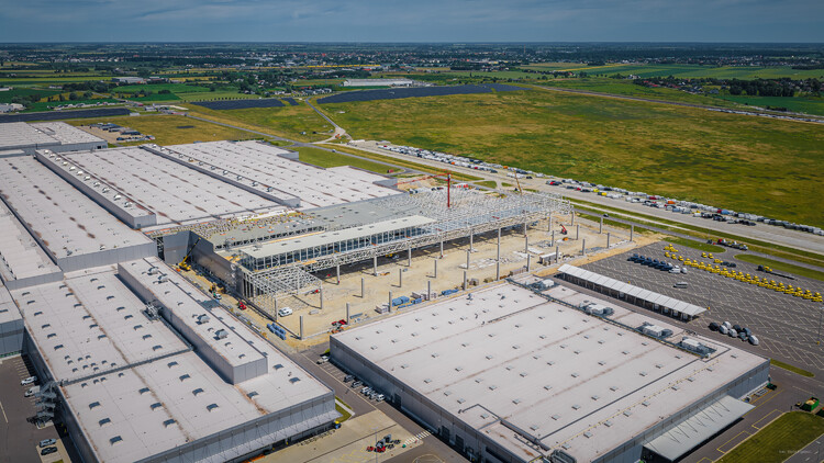 Rozbudowa zakładu Volkswagen Poznań we Wrześni wchodzi w decydującą fazę
