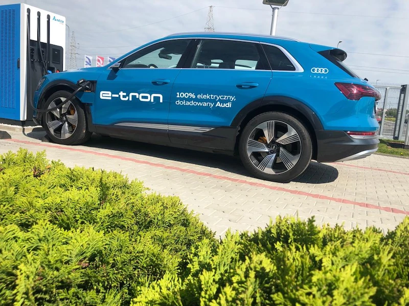 Grupa Volkswagen inwestuje w infrastrukturę ładowania samochodów elektrycznych - 9.