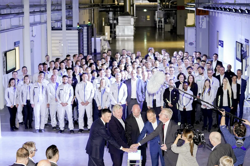 Koncern Volkswagen rozpoczyna w Salzgitter prace rozwojowe i produkcję akumulatorów do samochodów elektrycznych - 12.