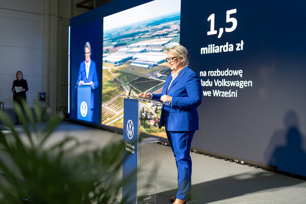 Fabryka Volkswagen Poznań we Wrześni: Wmurowano kamień węgielny pod nowe hale do produkcji elektrycznego Craftera