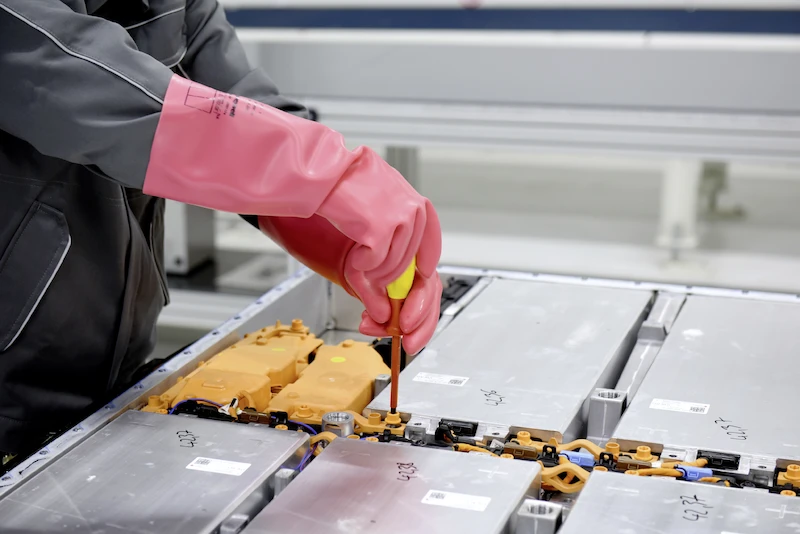 Volkswagen Group Components rozpoczyna recykling akumulatorów - 3.