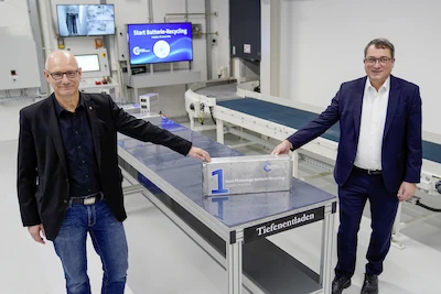 Volkswagen Group Components rozpoczyna recykling akumulatorów - galeria
