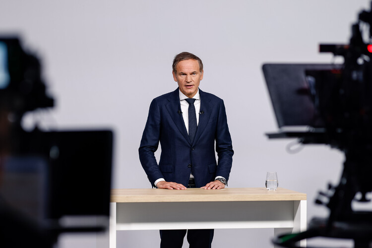 Wzmocnienie fundamentów, inwestycje w przyszłość, budowa trwałych wartości. Oliver Blume przedstawił plan na przyszłość podczas zgromadzenia akcjonariuszy Volkswagen AG