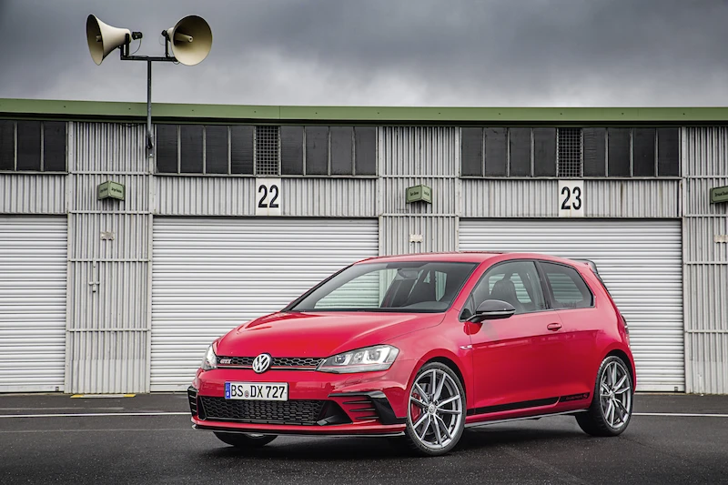Volkswagen Golf GTI Clubsport S - 28.