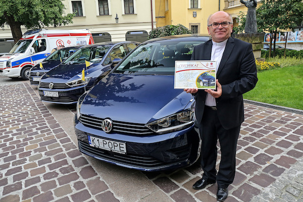 Rozpoczyna się licytacja Golfów, którymi papież Franciszek podróżował podczas ŚDM