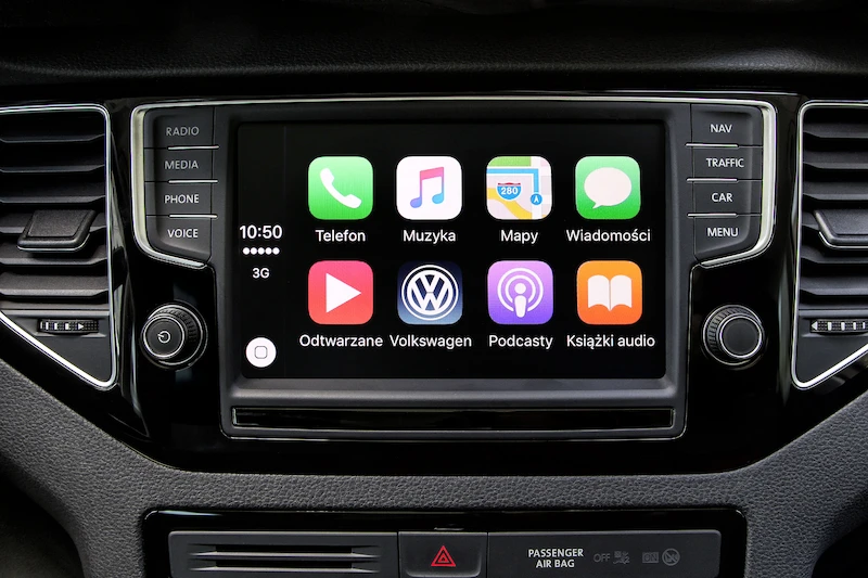 Volkswagen Car-Net - zaawansowany asystent kierowcy - 23.