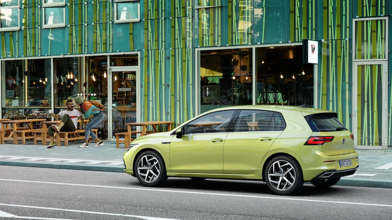 Volkswagen Golf - 123.