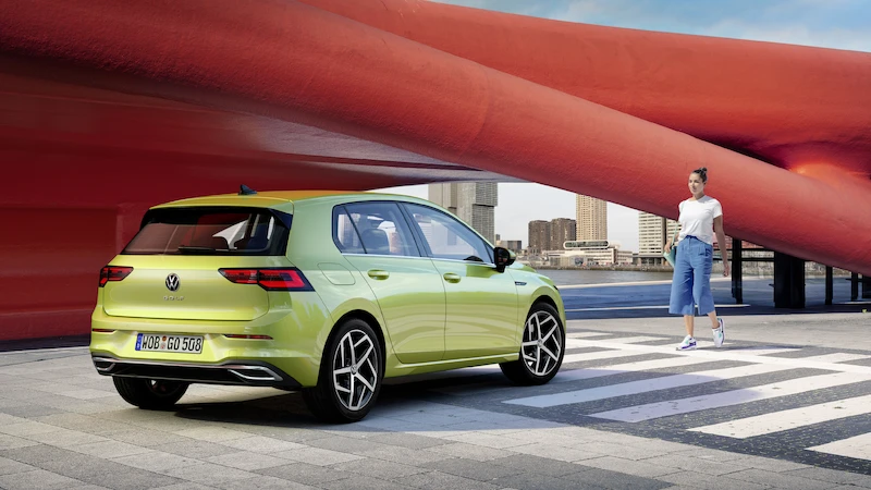 Volkswagen Golf - 130.