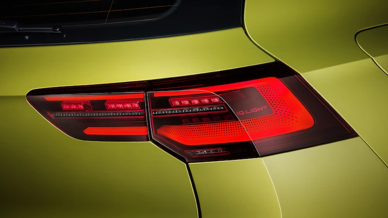 Volkswagen Golf - 79.