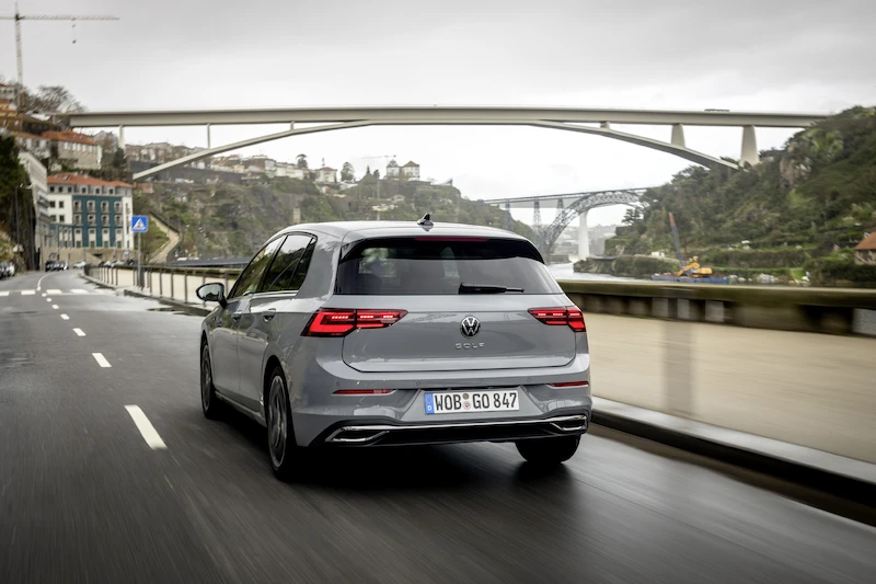 Volkswagen Golf - 59.