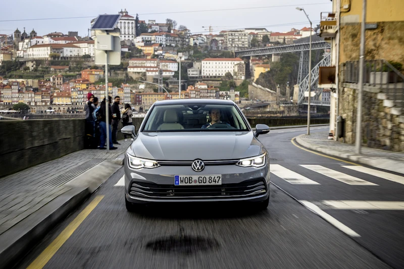 Volkswagen Golf - 118.