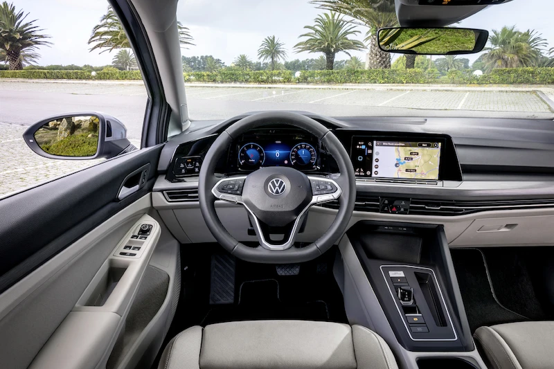 Volkswagen Golf - 105.