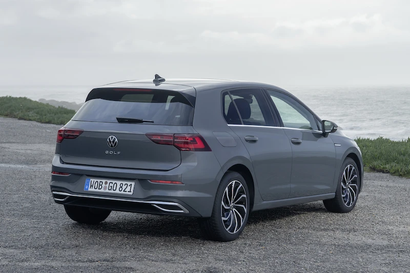 Volkswagen Golf - 7.