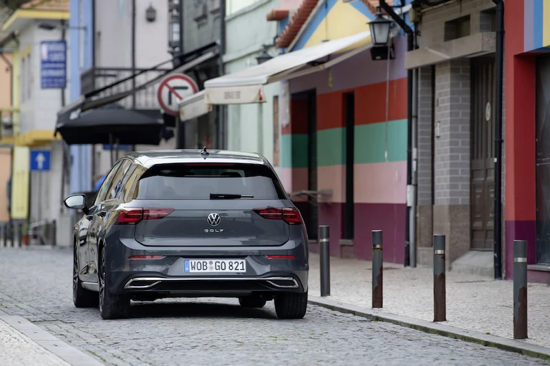 Volkswagen Golf - 127.