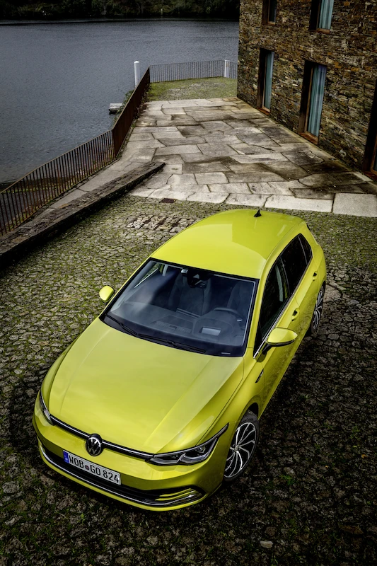 Volkswagen Golf - 82.