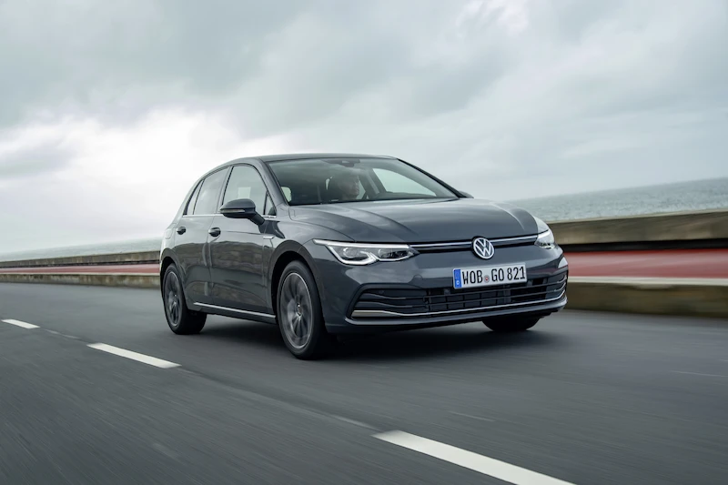Volkswagen Golf - 148.