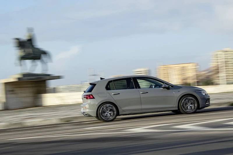 Volkswagen Golf - 55.