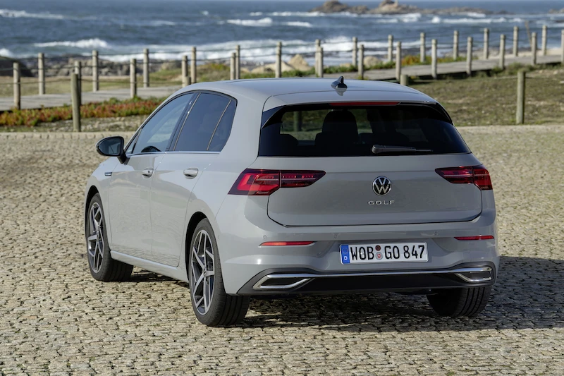 Volkswagen Golf - 73.