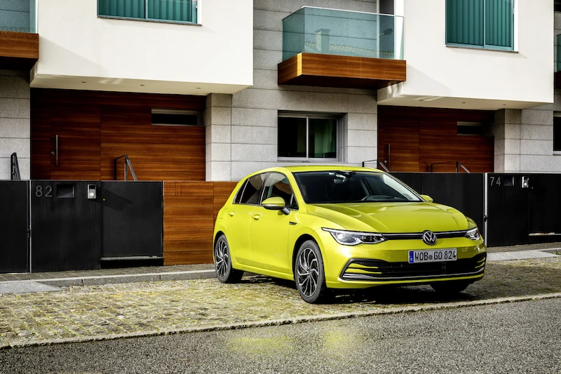 Volkswagen Golf - 67.