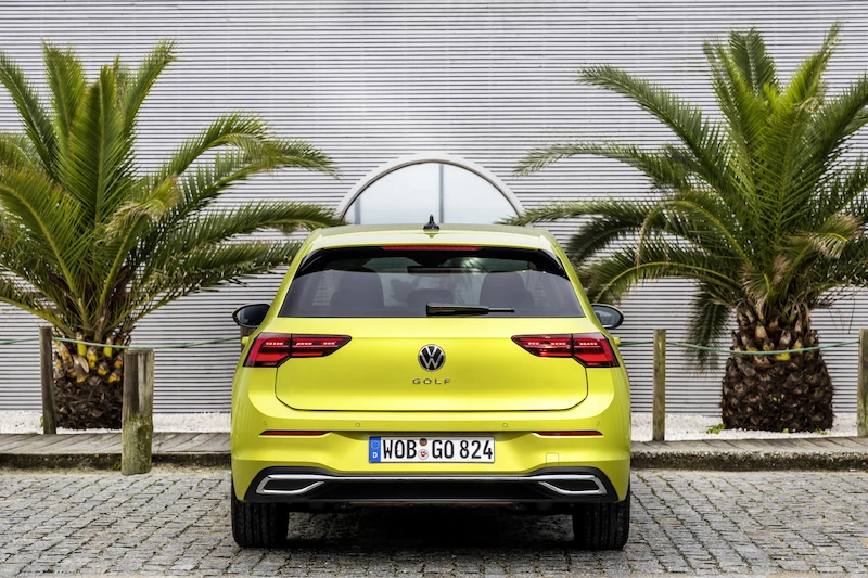 Volkswagen Golf - 3.