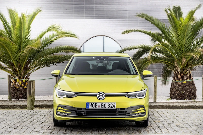 Volkswagen Golf - 69.