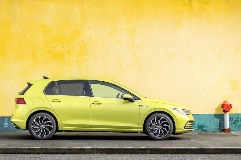 Volkswagen Golf - 66.