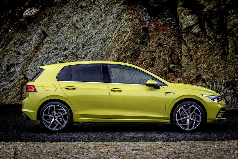 Volkswagen Golf - 68.