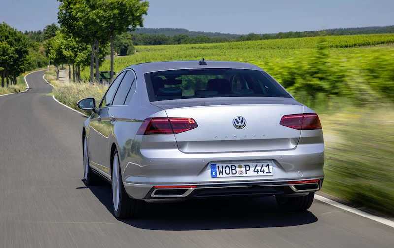 Volkswagen Passat - 10.