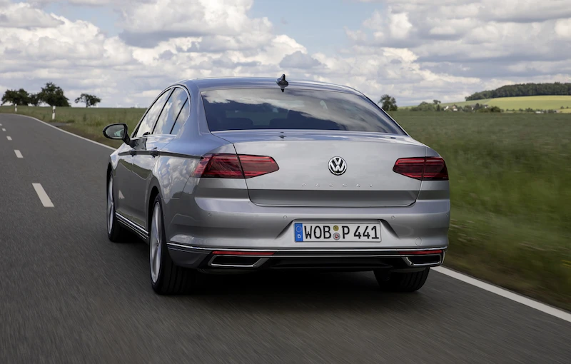 Volkswagen Passat - 15.