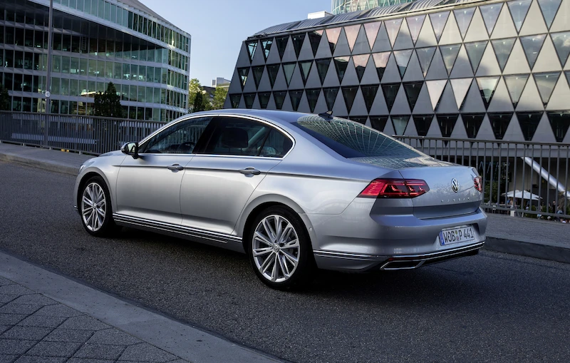 Volkswagen Passat - 18.