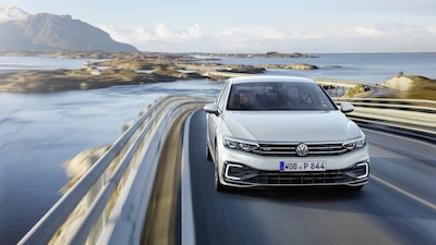 Volkswagen Passat GTE - galeria