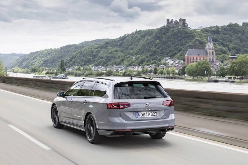 Volkswagen Passat Variant R-Line Edition - 14.