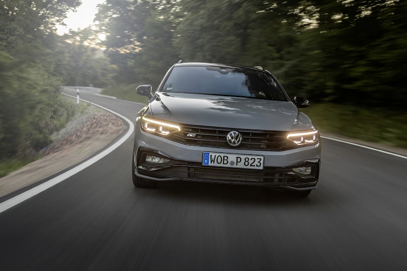 Volkswagen Passat Variant R-Line Edition - 1.