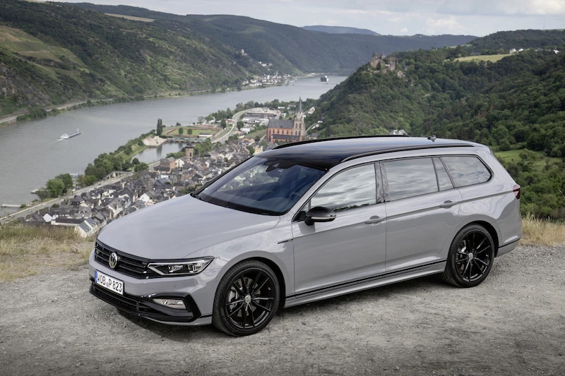 Volkswagen Passat Variant R-Line Edition - 17.