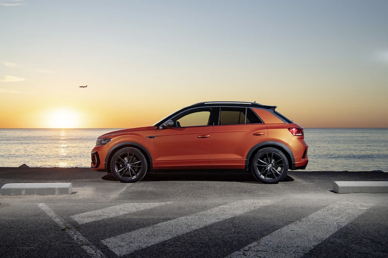 Volkswagen T-Roc R - 90.