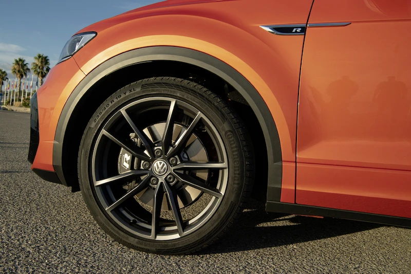 Volkswagen T-Roc R - 79.