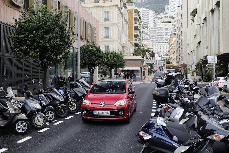 Volkswagen up! GTI - 3.