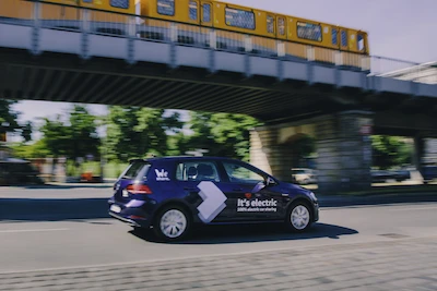 Volkswagen uruchamia w Berlinie usługę carsharingu samochodów elektrycznych - galeria