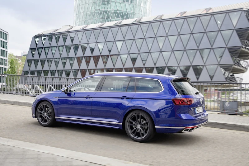 Passat zawsze online - bestsellerowy Volkswagen z usługami We Connect - 4.