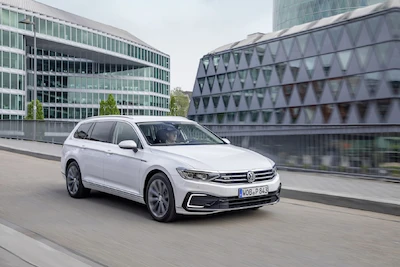 Wyniki badań: co dziesiąty Polak twierdzi, że jeździł samochodem elektrycznym... - galeria