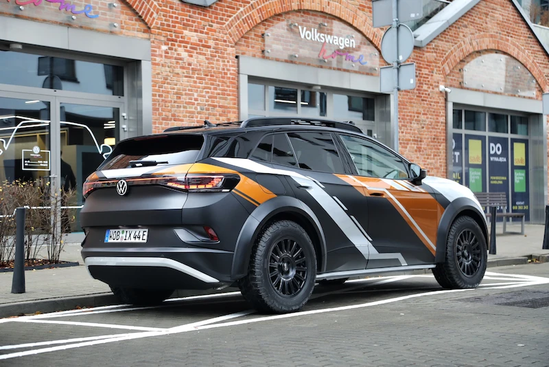 Koncepcyjny samochód elektryczny Volkswagena ID. XTREME w Volkswagen Home - 3.