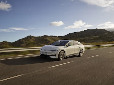 Wygoda na najwyższym poziomie: wyposażenie nowego Volkswagena ID.7 w służbie... - galeria