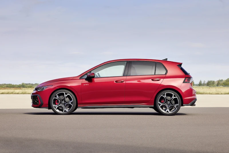 Volkswagen wprowadził na rynek odświeżoną wersję Golfa GTI i Golfa GTI Clubsport - 3.