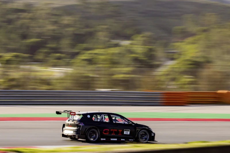 Festiwal Volkswagena Golfa GTI podczas weekendu wyścigowego 24h ADAC na torze Nürburgring - 3.