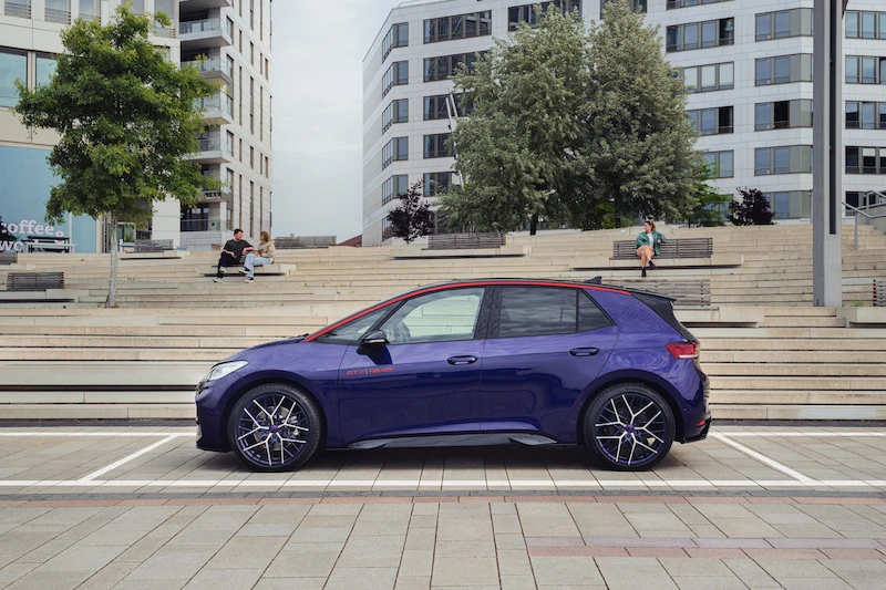 Dobra wiadomość dla fanów Volkswagena: koncepcyjny model ID.3 GTX FIRE+ICE będzie produkowany seryjnie - 4.