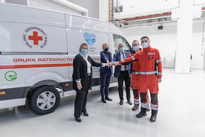 Volkswagen Poznań przekazuje e-Craftera Grupie Ratownictwa PCK Poznań - galeria
