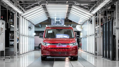 Volkswagen Poznań wznawia produkcję w zakładach w Poznaniu i we Wrześni - galeria